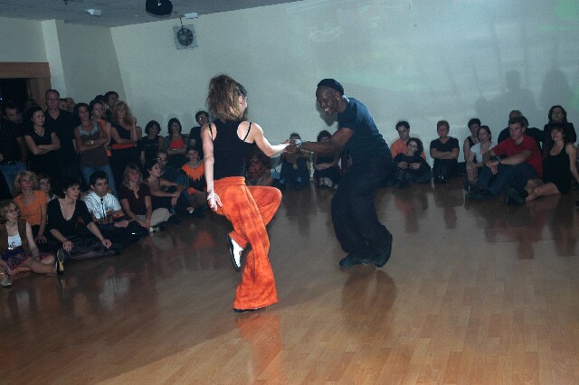 min 2005 10 31 agora 274
